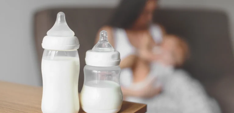 Babies & Breastfeeding: What you need to know about weaning
